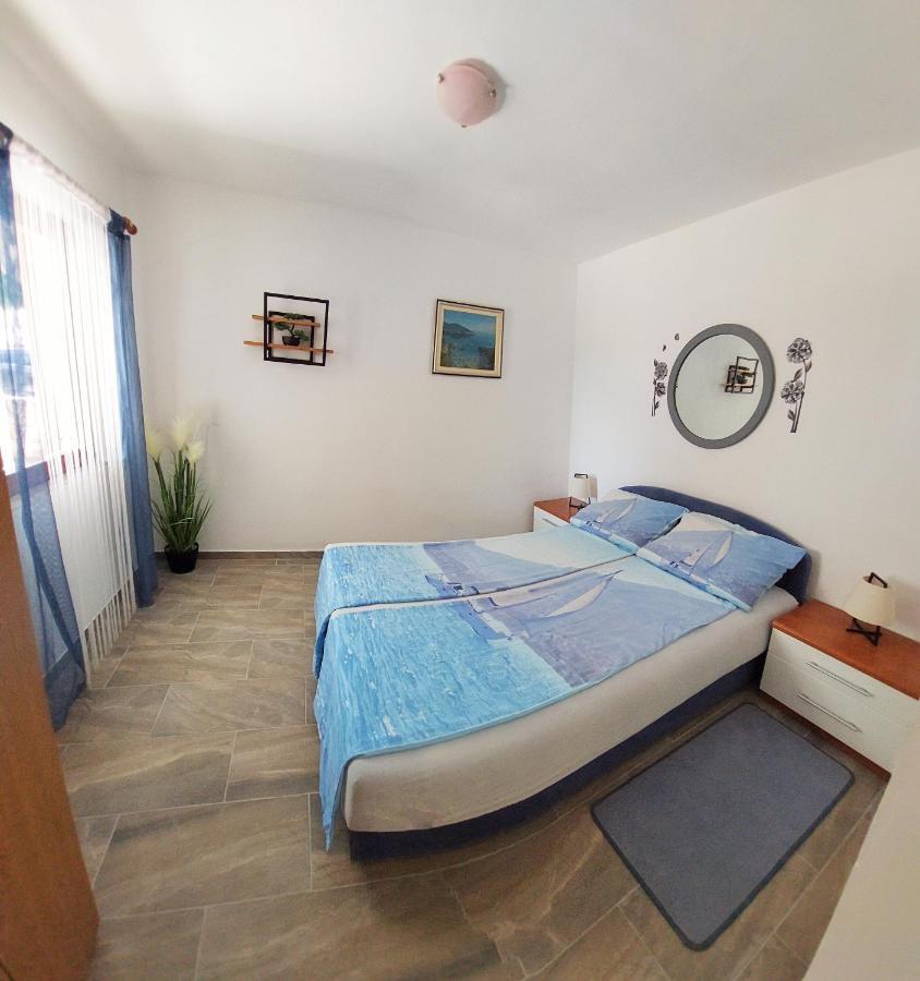 Apartments Maltasic Vir Exterior photo